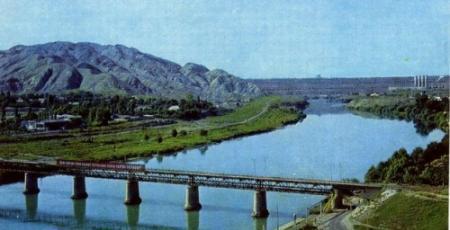 Мостовой переход через реку Куру