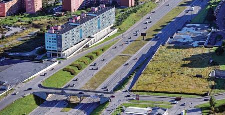 Автодорожный путепровод между III и IIIa микрорайонами в жилом районе Ласнамяэ Таллинна
