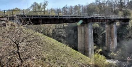 Восстановление моста через реку Писса