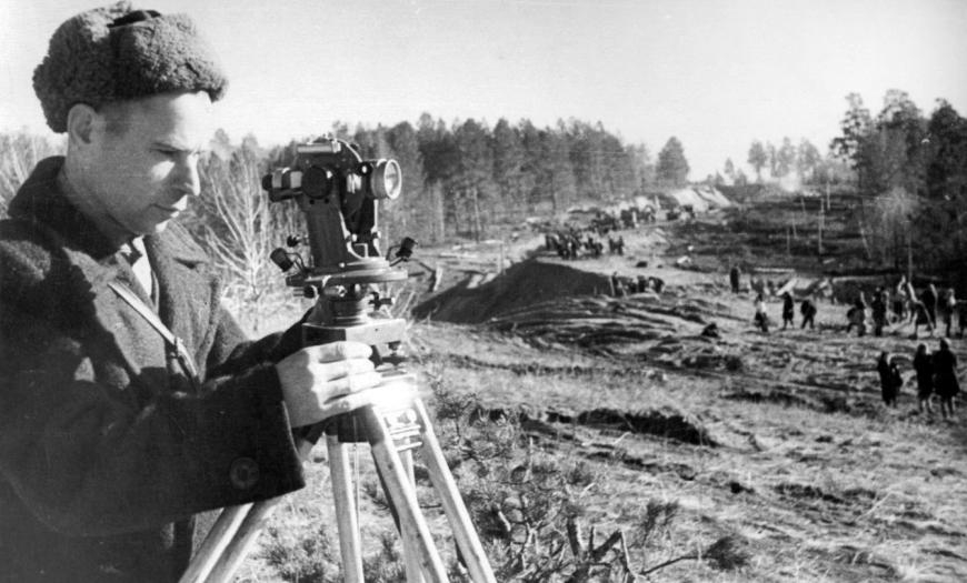 Железнодорожная линия Сталинград — Саратов — Свияжск Железнодорожная линия Сталинград — Саратов — Свияжск