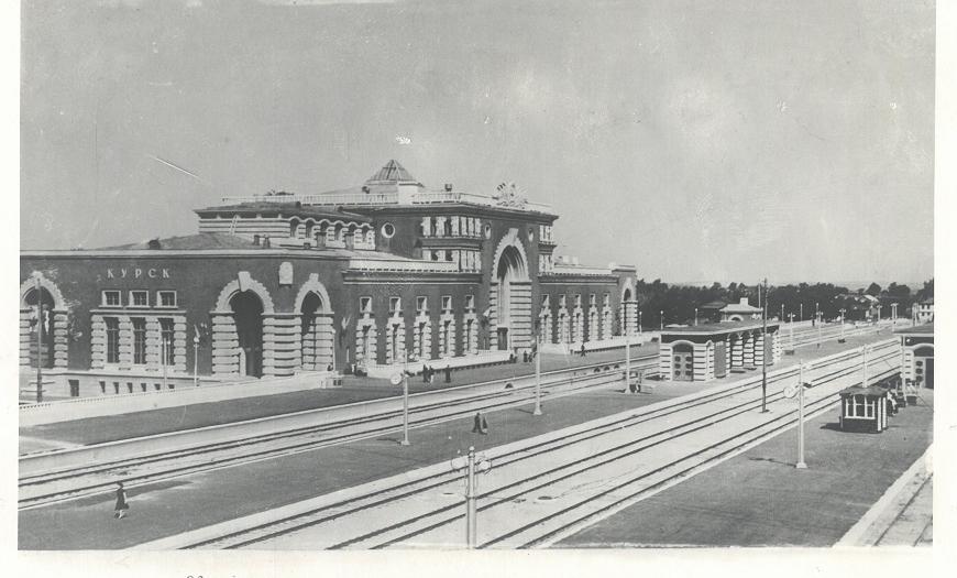 Общий вид вокзала и новой пассажирской станции Общий вид вокзала и новой пассажирской станции