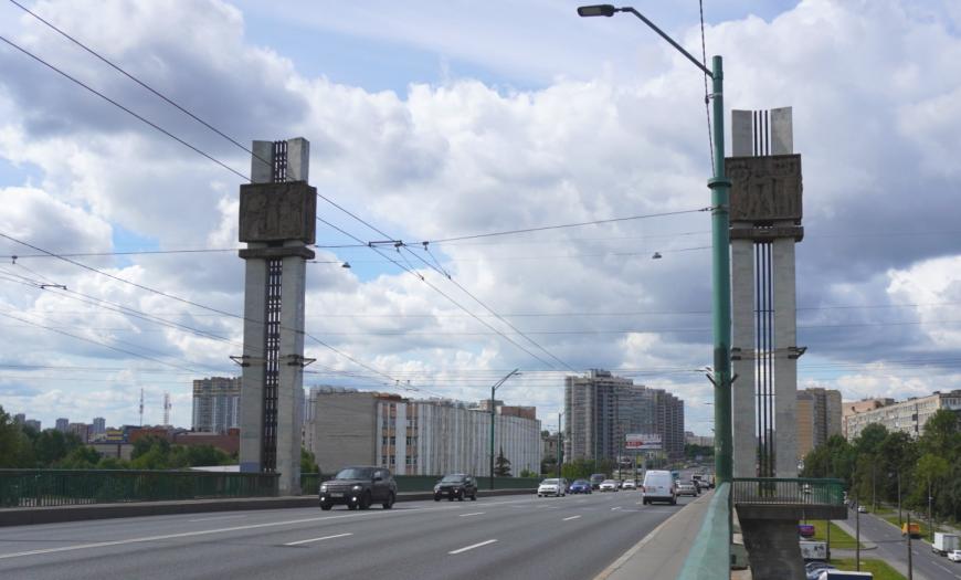 Невский путепровод в Санкт-Петербурге