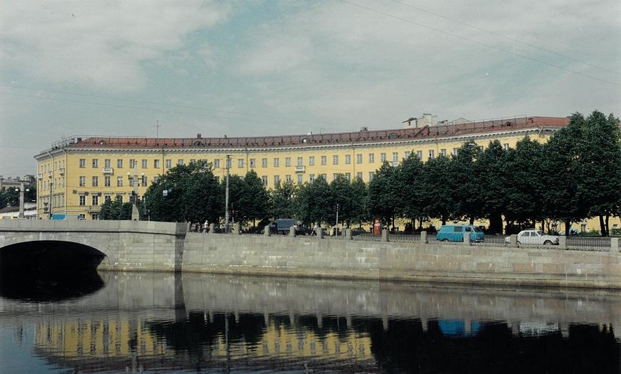 Административный и учебный корпус Ленинградского института инженеров железнодорожного транспорта Административный и учебный корпус Ленинградского института инженеров железнодорожного транспорта