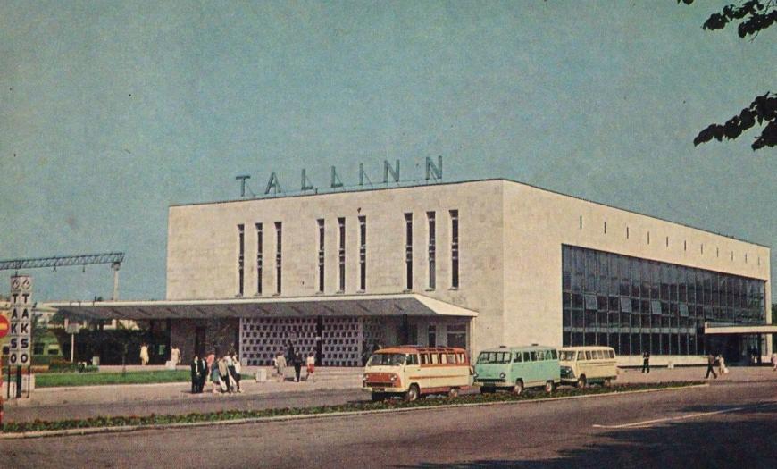 Вокзал на станции Таллин-Балтийский Вокзал на станции Таллин-Балтийский