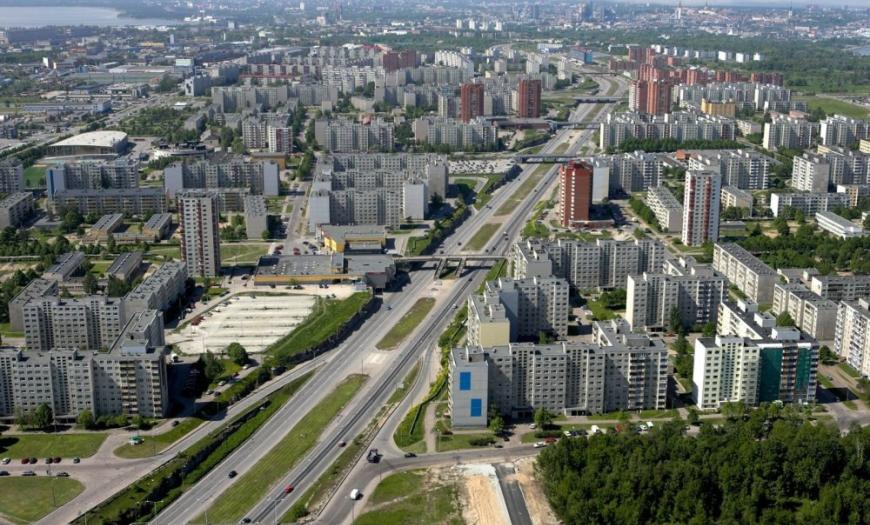 Автодорожный путепровод на пересечении Октябрьского проспекта с улицей Ласнамяэ в Таллинне Автодорожный путепровод на пересечении Октябрьского проспекта с улицей Ласнамяэ в Таллинне